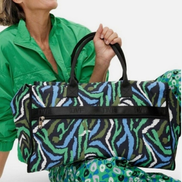 NWT DVF for Target Disco Zebra Green Weekender Bag - Picture 3 of 7
